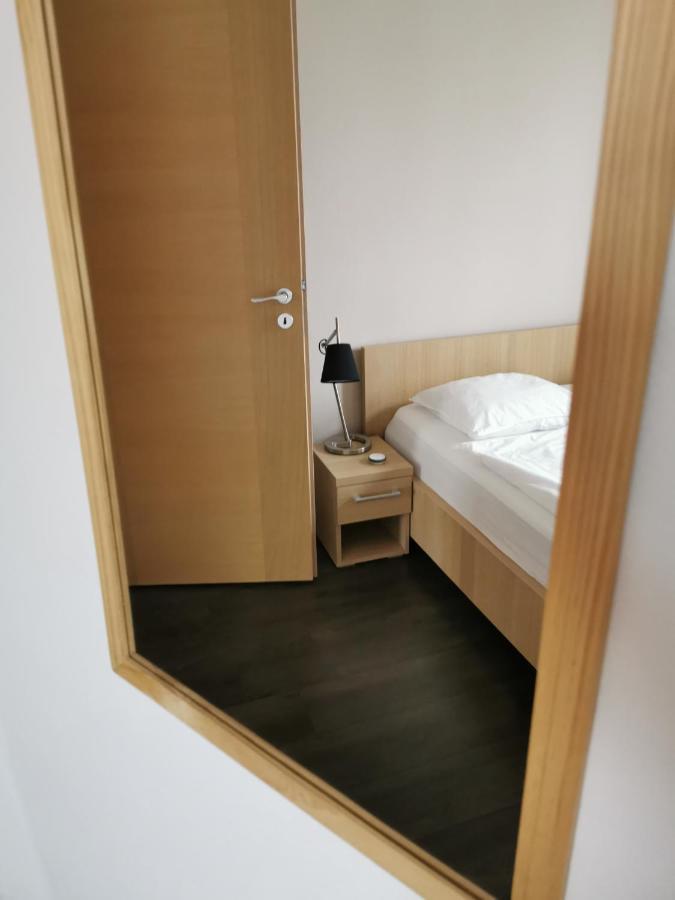 Falcon apartment Trnava Exterior foto